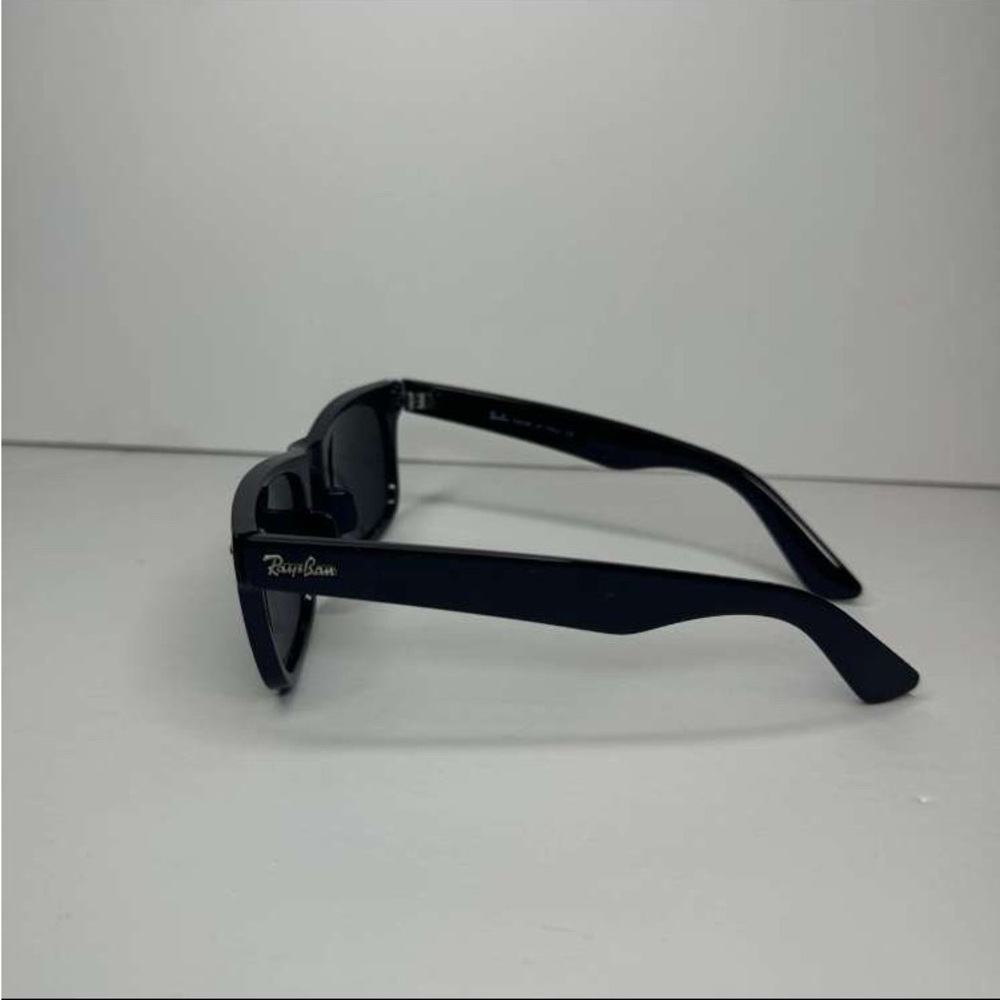 Black ray bans